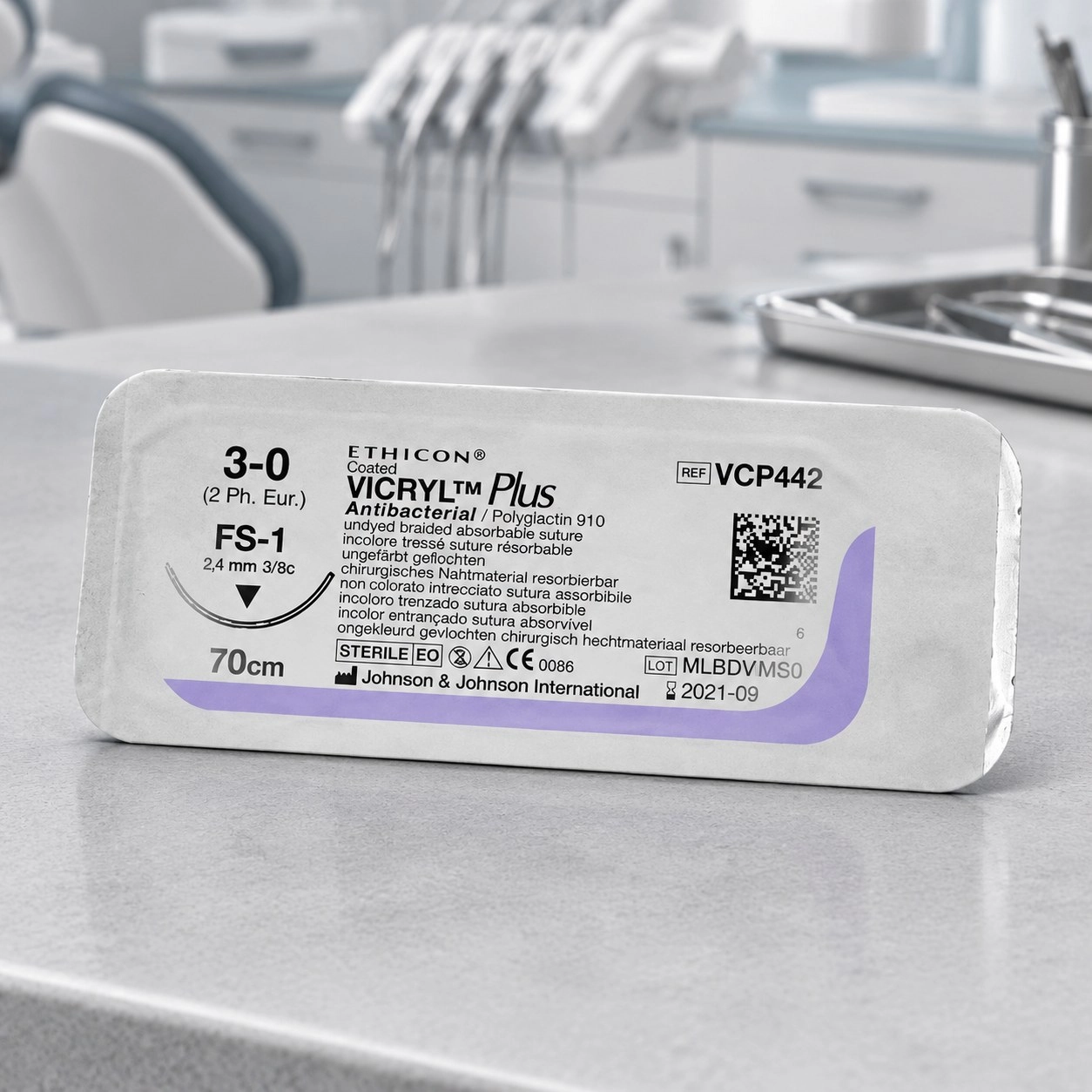 Johnson & Johnson Шовний матеріал VICRYL PLUS (плетений, не забарвлений) 70 см, 3/0 — Хірургічні матеріали