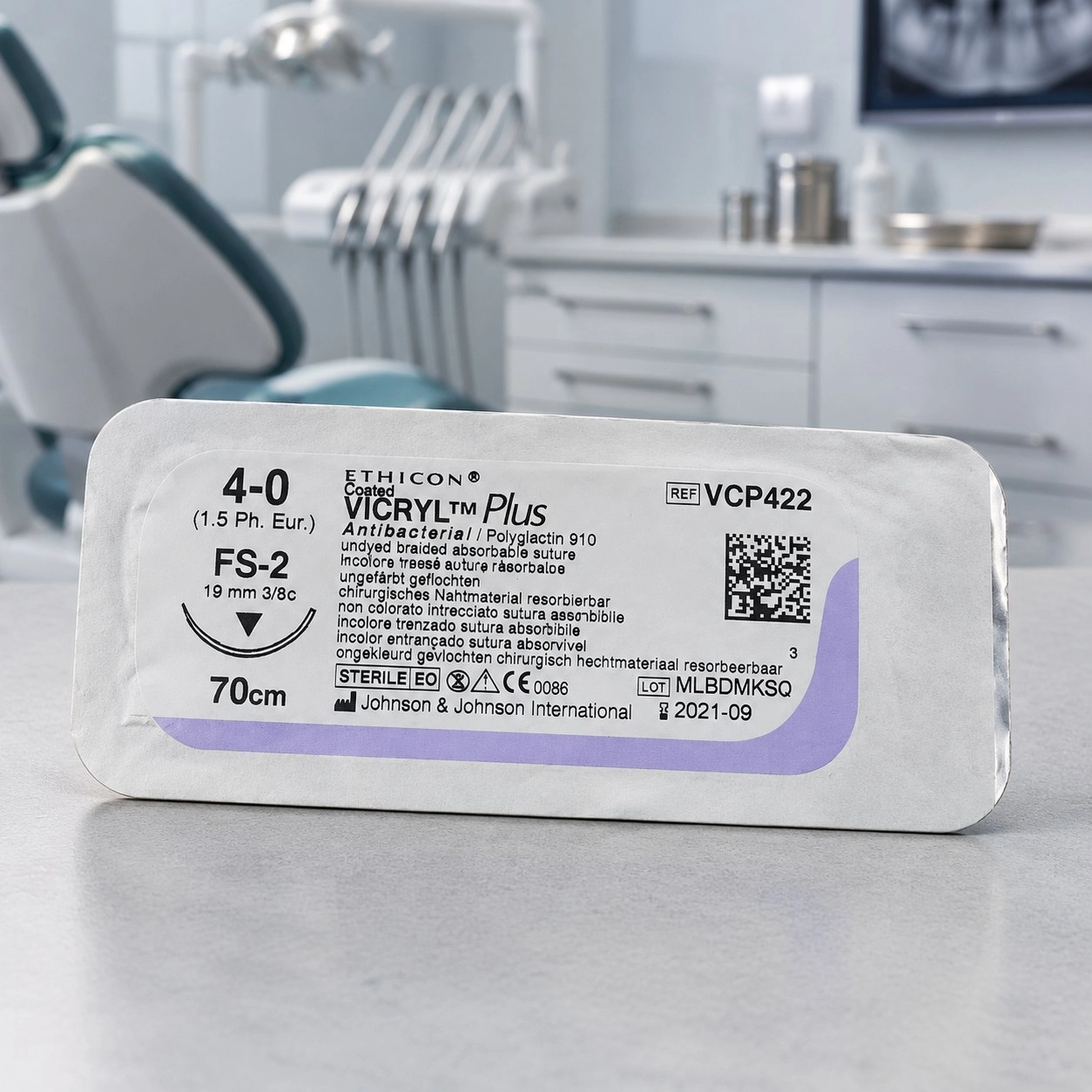 Johnson & Johnson Шовний матеріал VICRYL PLUS (плетений, не забарвлений) 70 см, 4/0 — Хірургічні матеріали